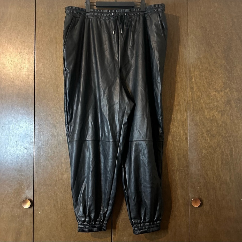 Bagatelle Women’s Black Faux Leather Jogger Pants Pull-On Elastic Waist Sz 3X